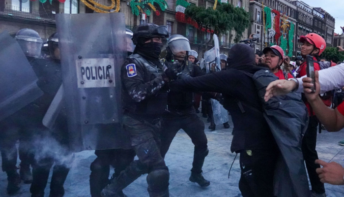 marcha 2 de octubre enfrentamientos con la SSC