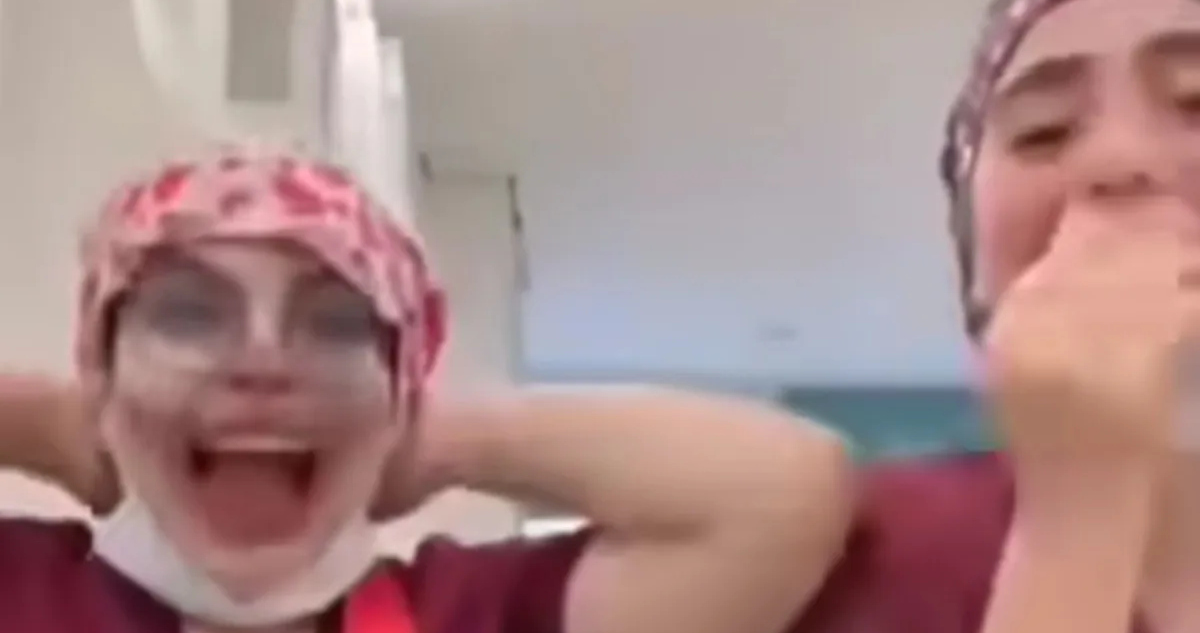 VIDEO ¬ Médicas del IMSS se burla de lamentos de paciente; instituto ya investiga.