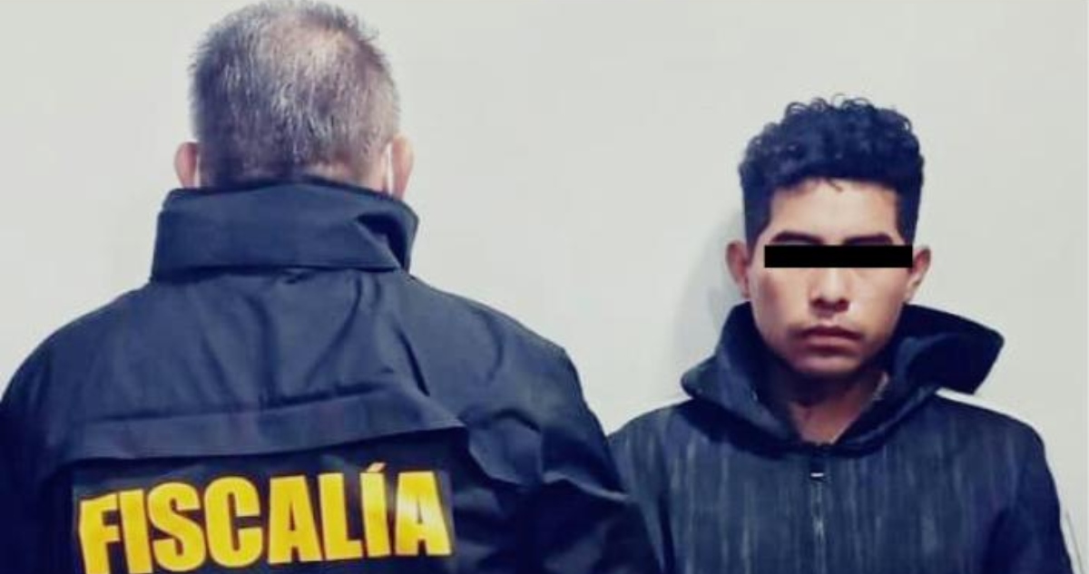 La FGJEM detuvo la tarde de hoy a Misael "N", alias “El Chino”, presunto responsable del asesinato de José Jacinto Ponce Alfaro, jefe policiaco de la SSC-CdMx.
