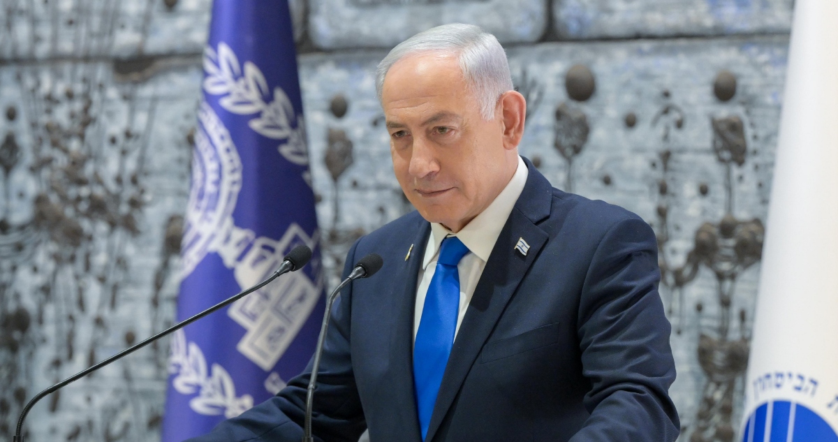 El Primer Ministro de Israel, Benjamin Netanyahu, ordenó retomar los ataques contra Gaza tras denunciar violaciones del alto al fuego por parte de Hamás.