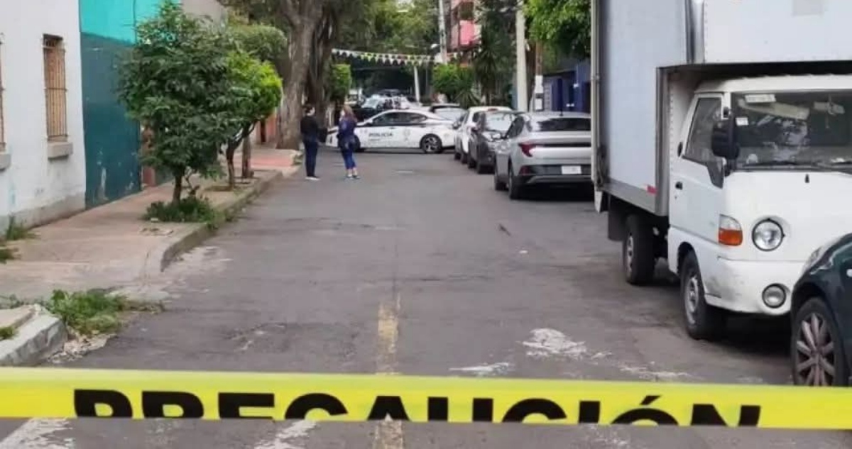 Un adolescente de 13 años le disparó a su madre en el rostro tras una discusión ocurrida en un domicilio de la colonia Polanco IV Sección, ubicada en la CdMx.