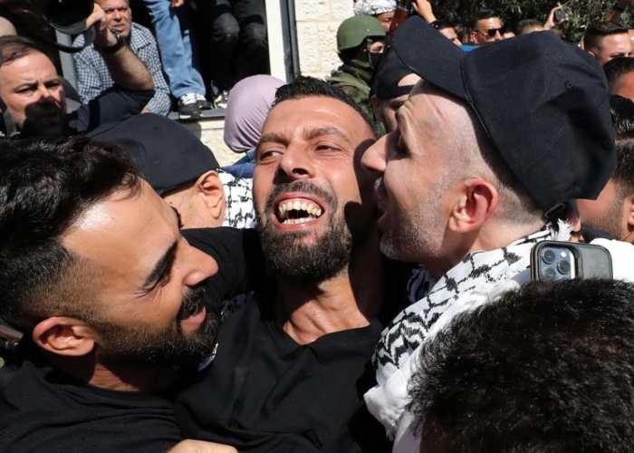 Hamás denunció que los palestinos liberados por Israel en el marco del acuerdo de alto al fuego sufrieron "las más horrendas torturas psicológicas y físicas".