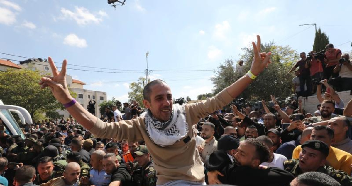 Hamás denunció que los presos palestinos liberados por Israel, en el marco del acuerdo de alto al fuego para Gaza, sufrieron "torturas psicológicas y físicas".