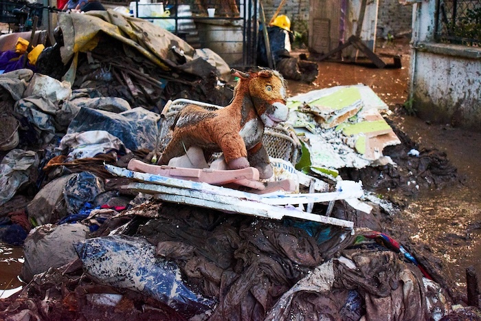 Diana se puso a salvo gracias a que fue alertada de la crecida del río Cazones cuando regresó a su casa, después de salir a buscar al perro que se le escapó.