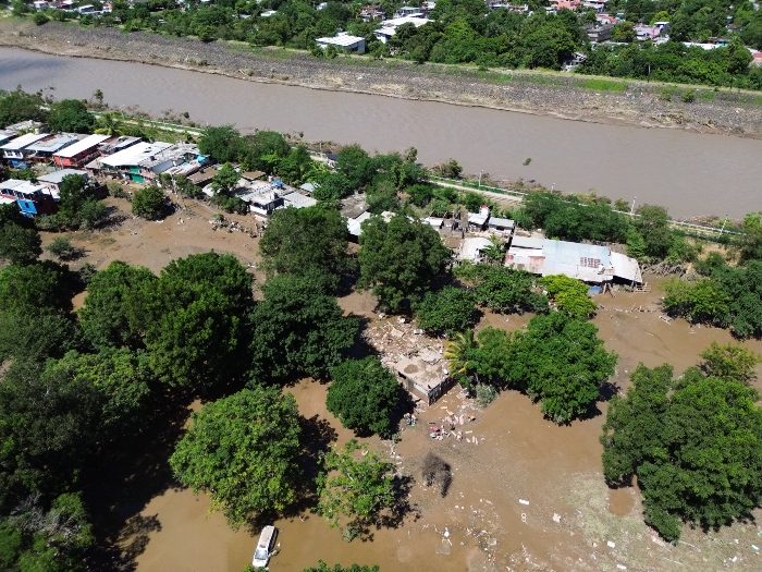 Claudia Sheinbaum compartió un informe de las acciones que se están llevando a cabo para atender a todas y todos los afectados por las intensas lluvias.