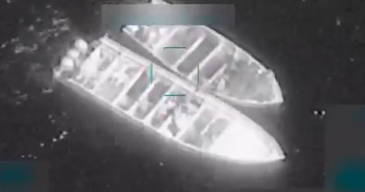 El Gobierno de Estados Unidos (EU) ejecutó extrajudicialmente a 14 personas que estaban a bordo de cuatro lanchas que fueron atacadas en el Pacífico.