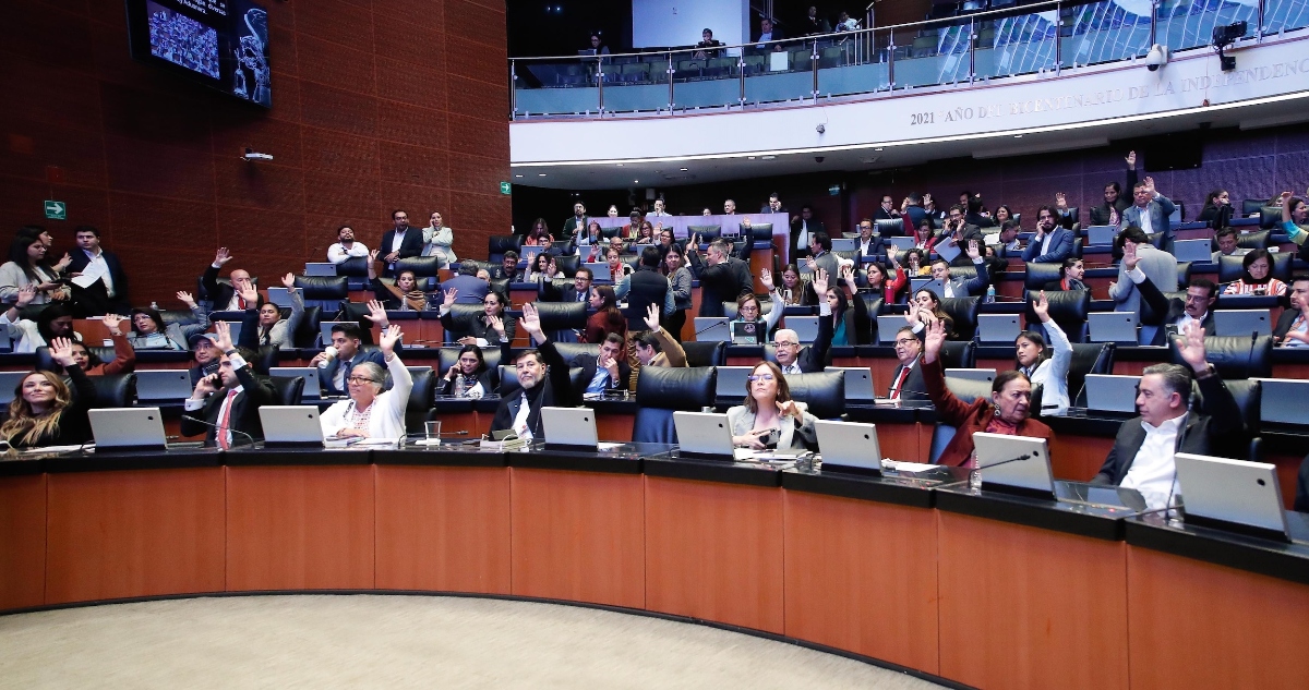 En el Senado, Morena y el PRIAN discutieron sobre la desaparición del Fonden ante el pedido de la oposición de regresar el fondo para enfrentar las lluvias.