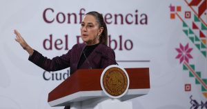 Claudia Sheinbaum volvió a ser cuestionada esta mañana sobre el caso de Simón Levy, donde se rió y luego dijo que no es un asunto central para su Gobierno.