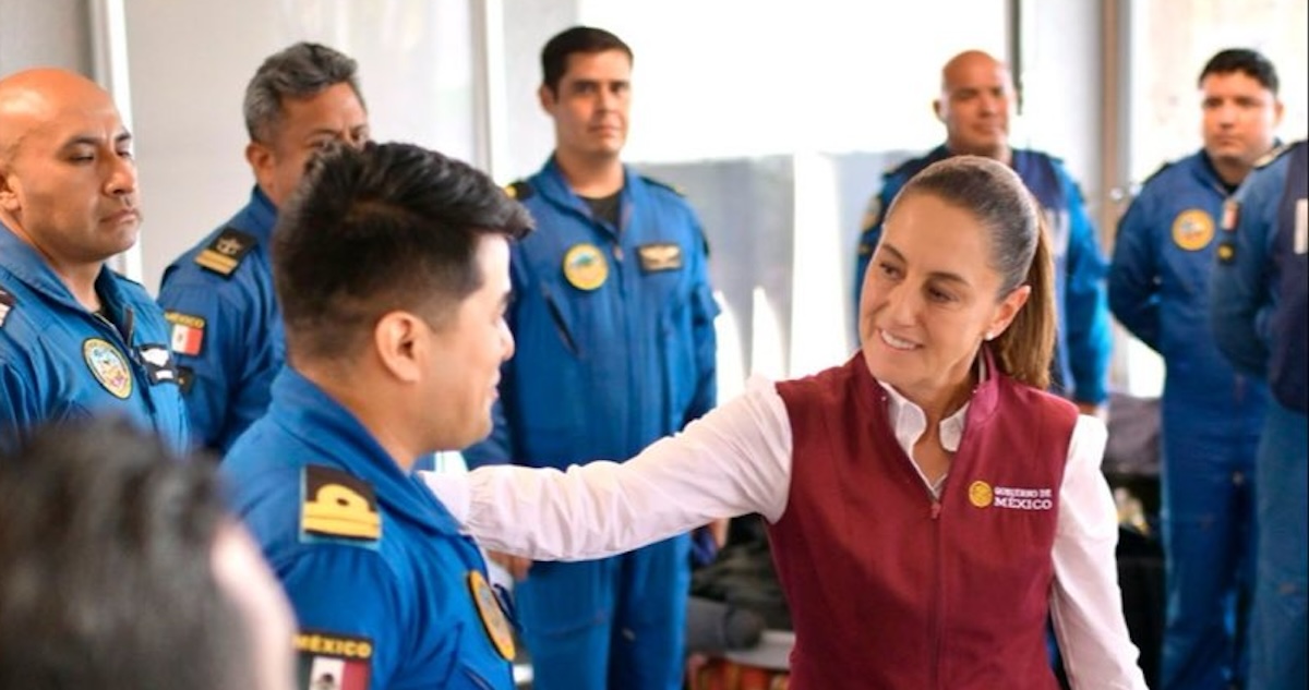 La Presidenta Sheinbaum llegó este viernes a Poza Rica, Veracruz, para supervisar las labores de apoyo a la población damnificada por las inundaciones.