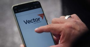 Vector Casa de Bolsa, anunció la transferencia de su cartera y activos de clientes a Finamex Casa de Bolsa, luego de ser acusada de lavado de dinero por EU.