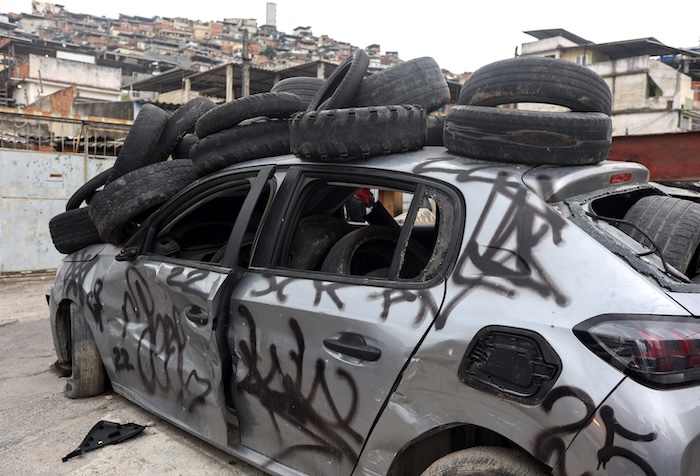 Un operativo lanzado por el Gobernador bolsonarista de Río de Janeiro, Brasil, dejó más de un centenar de muertes; acusan que fue una "masacre" en las favelas.