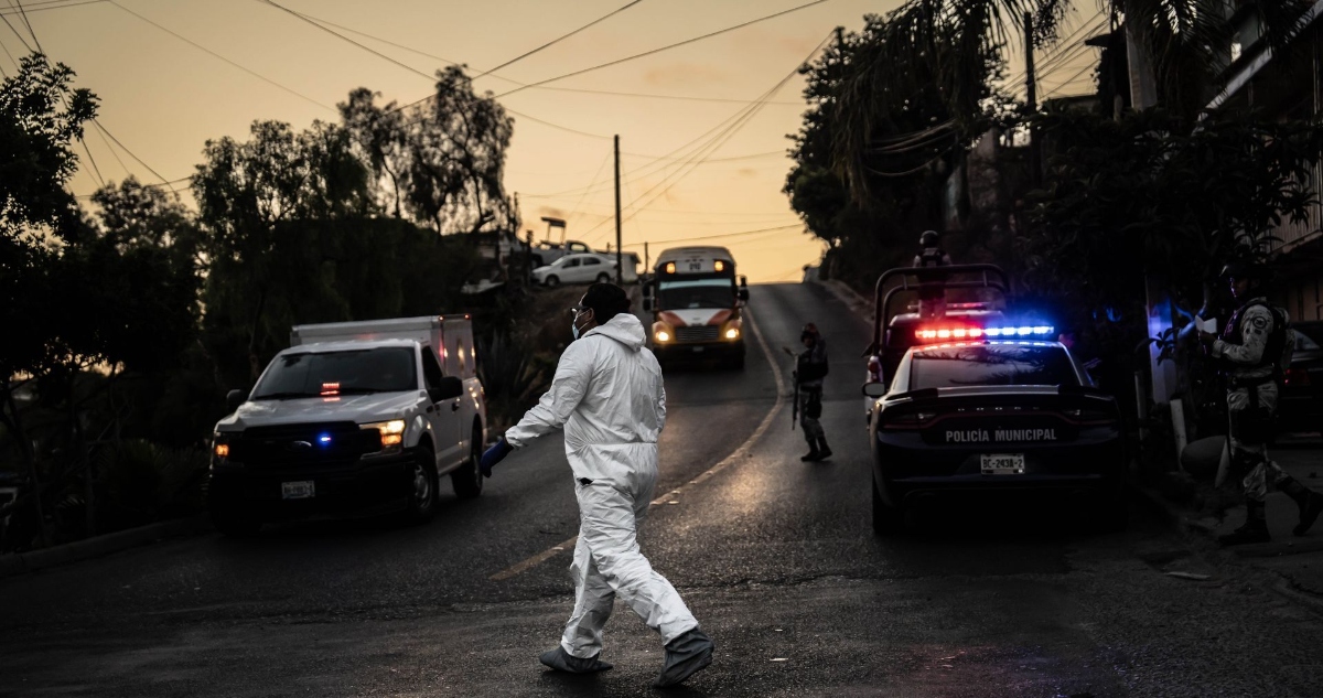 Fuerzas federales detuvieron a 7 personas y desmantelaron un narcolaboratorio en Tecate.