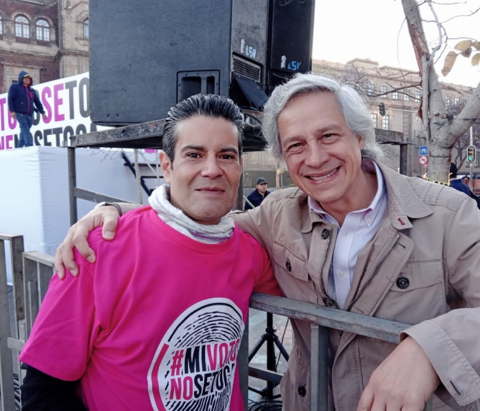 Ortiz Padilla al frente de la movilización.