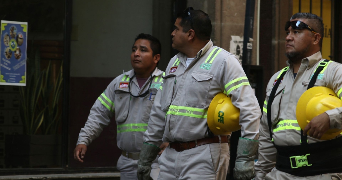 La CFE alertó a las y los usuarios de la red eléctrica de una nueva modalidad de estafa en la que engañan a usuarios con supuestas irregularidades o multas.