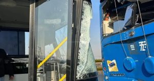 Choque de trolebuses en Santa Martha deja 26 personas lesionadas