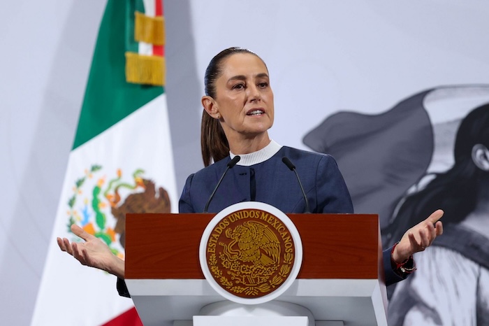 La Presidenta Claudia Sheinbaum reflexionó sobre el asesinato de Carlos Manzo, Alcalde de Uruapan, y reclamó a opositores que se comportaran como "buitres".