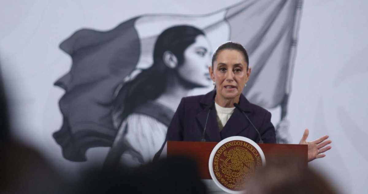 Claudia Sheinbaum Pardo dijo que las fotos que publicó el periódico Reforma sobre el acoso que sufrió ayer la revictimizan, por lo que exigió una disculpa.