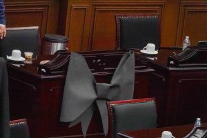 On Wednesday, Grecia Quiroz, widow of Carlos Manzo, took office as substitute Mayor of Uruapan.