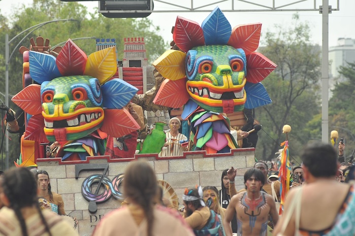 Las principales calles de la CdMx se llenaron con cientos de coloridas calaveras con motivo del Gran Desfile del Día de Muertos 2025.