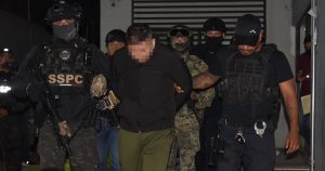 Un Juez de Control de Michoacán dictó prisión preventiva en contra de Jorge Armando "N", "El Licenciado", y siete escoltas del Alcalde de Uruapan, Carlos Manzo.