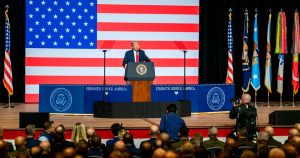 Erosión democrática en Estados Unidos: una alerta roja para la región