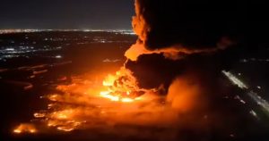 Una fuerte explosión en una planta química sacudió este viernes la provincia de Ezeiza, Argentina, hasta el momento se reportan 20 personas lesionadas.