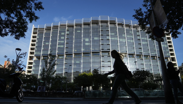 Facade of the Estel building, headquarters of Telefónica.