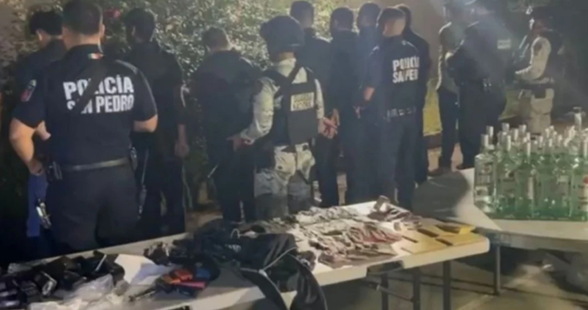 Elementos de la Secretaría de Seguridad del municipio de San Pedro Garza García en Nuevo León, irrumpieron en un fiesta con más de 350 menores de edad.