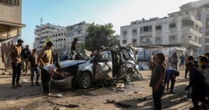 El movimiento islamista palestino Hamás avisó que el alto al fuego en Gaza corre serio peligro de resquebrajarse ante los constantes ataques israelíes en Gaza.