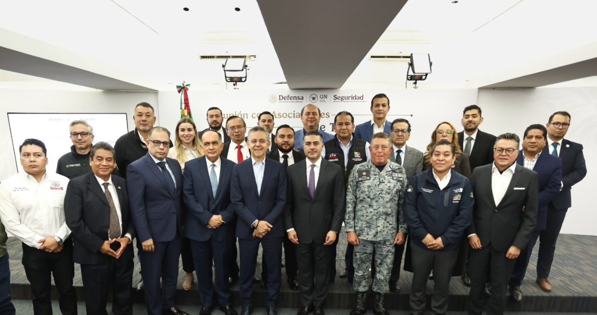 La Presidenta Sheinbaum instruyó al Gabinete de Seguridad a reunirse con el sector del autotransporte profundizar la colaboración para avanzar en la seguridad.