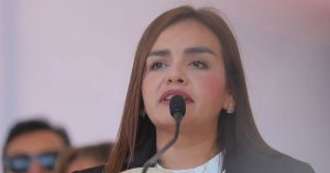 Grecia Quiroz solicitó este viernes al IMPI el registro de las marcas “Carlos Manzo” y “Movimiento Independiente del Sombrero”, trámites que siguen en análisis.