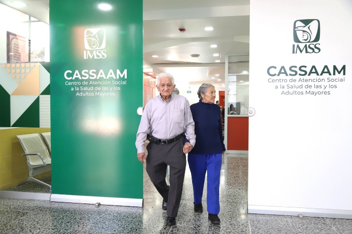 Senior citizen group in the IMSS