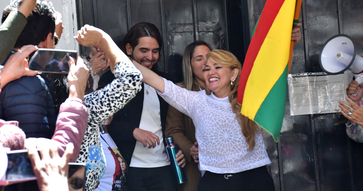 Jeanine Áñez sale de prisión.