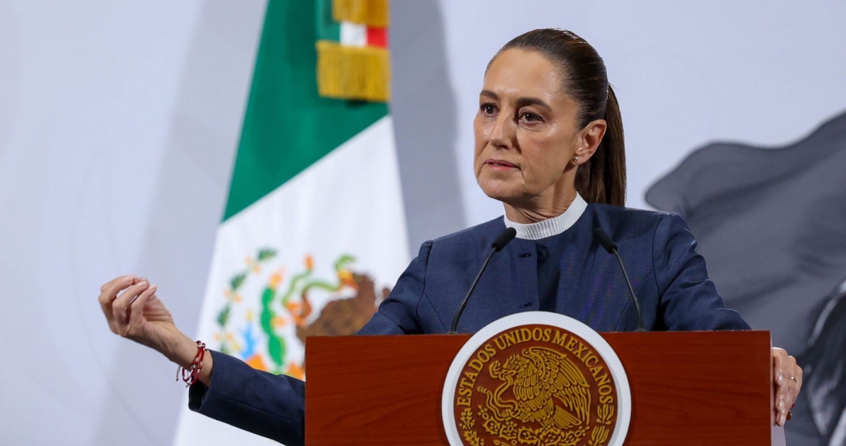 La Presidenta Claudia Sheinbuam fue acosada este martes por un tipo cuando caminaba en el Centro Histórico de la Ciudad de México de camino a la SEP.
