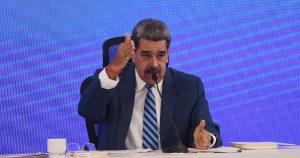 Maduro ofrece diálogo directo a Estados Unidos en medio de tensiones en el Caribe