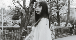 ENTREVISTA ¬ Cuando “la palabra más monstruosa” del hogar tiene el rostro de mamá