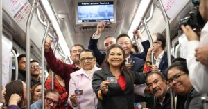 La Jefa de Gobierno de la Ciudad de México, Clara Brugada, inauguró este domingo la reapertura del tramo Juanacatlán-Observatorio de la línea 1 del Metro.
