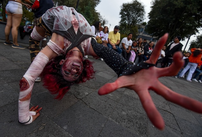 El miedo es una respuesta adaptativa esencial para sobrevivir, pero su intensidad varía según la genética, educación, y experiencias, explica un psicólogo.