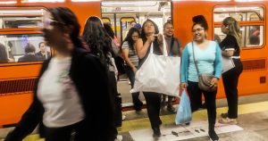 Un gran número de mujeres hoy en día experimenta niveles de agotamiento que van más allá del cansancio habitual.