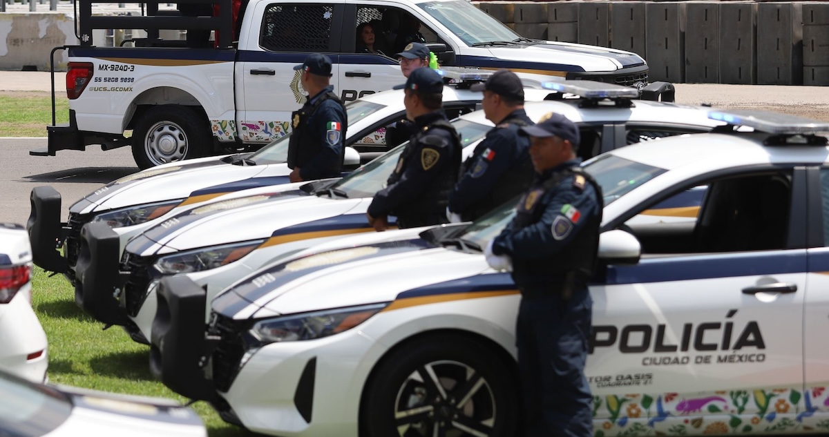 Tres policías de la CdMx fueron detenidos e ingresados a un reclusorio al ser señalados como presuntos responsables de la muerte de un joven al que detuvieron.