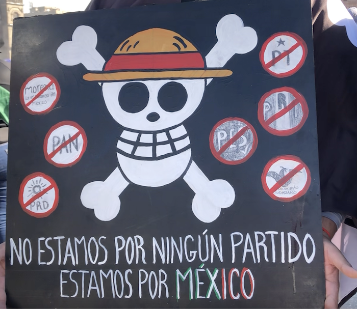 "We are not for any party"said a university student on the cardboard with which he protested on November 15, 2025 in the call "March of generation Z".