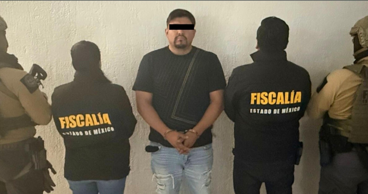 Uno de los regidores de Chalco, Edomex, fue detenido por presuntos crímenes de "huachicol" del agua.