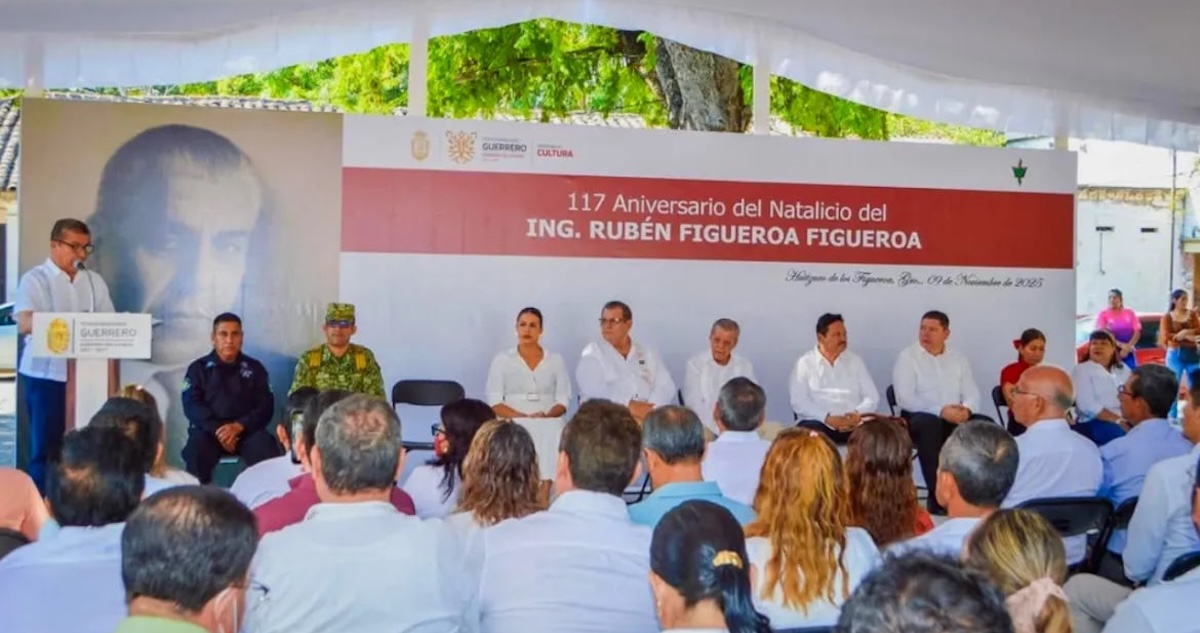 El exgobernador Rubén Figueroa Figueroa, asesino de luchadores sociales como Lucio Cabañas, Genaro Vázquez y otros, tuvo un homenaje de Morena.