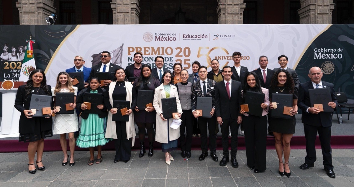 Sheinbaum entrega el Premio Nacional de Deportes 2025 en Palacio Nacional