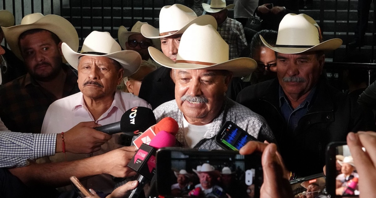 Representantes campesinos y transportistas salieron de la Secretaría de Gobernación sin un acuerdo en la mesa de negociación de los recientes bloqueos. Hicieron un llamado a continuar en la lucha y se dijeron seguros que volverán a buscarles