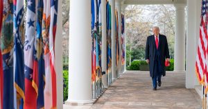 Trump no pudo frenar los archivos Epstein. Se ha debilitado y las encuestas confirman