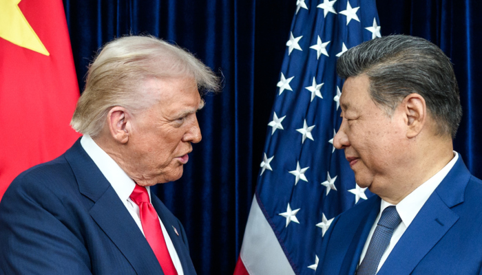Trump cumple con acuerdo y reduce 10% de aranceles a China.