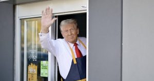 Trump pidió a los republicanos que integran la Cámara de Representantes votar a favor de que se revelen todos los documentos del caso Epstein.