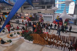 Venezuela revoca permisos a seis aerolíneas tras suspensión de vuelos