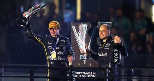 Max Verstappen se impuso en la carrera del Gran Premio de Las Vegas, antepenúltima prueba del Mundial de Fórmula 1 (F1), y se acercó al liderato